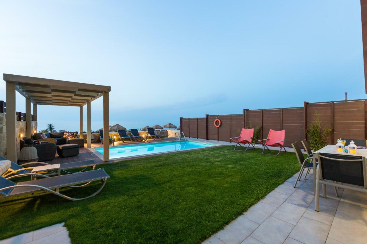 Espera Luxury Beach Front Residence With Pool & Bbq, By Thinkvilla Retimno Zewnętrze zdjęcie